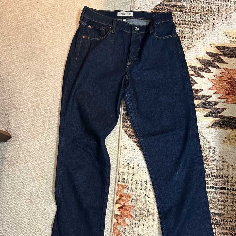 Abercrombie and Fitch 90s Straight Leg Mid Rise Curve